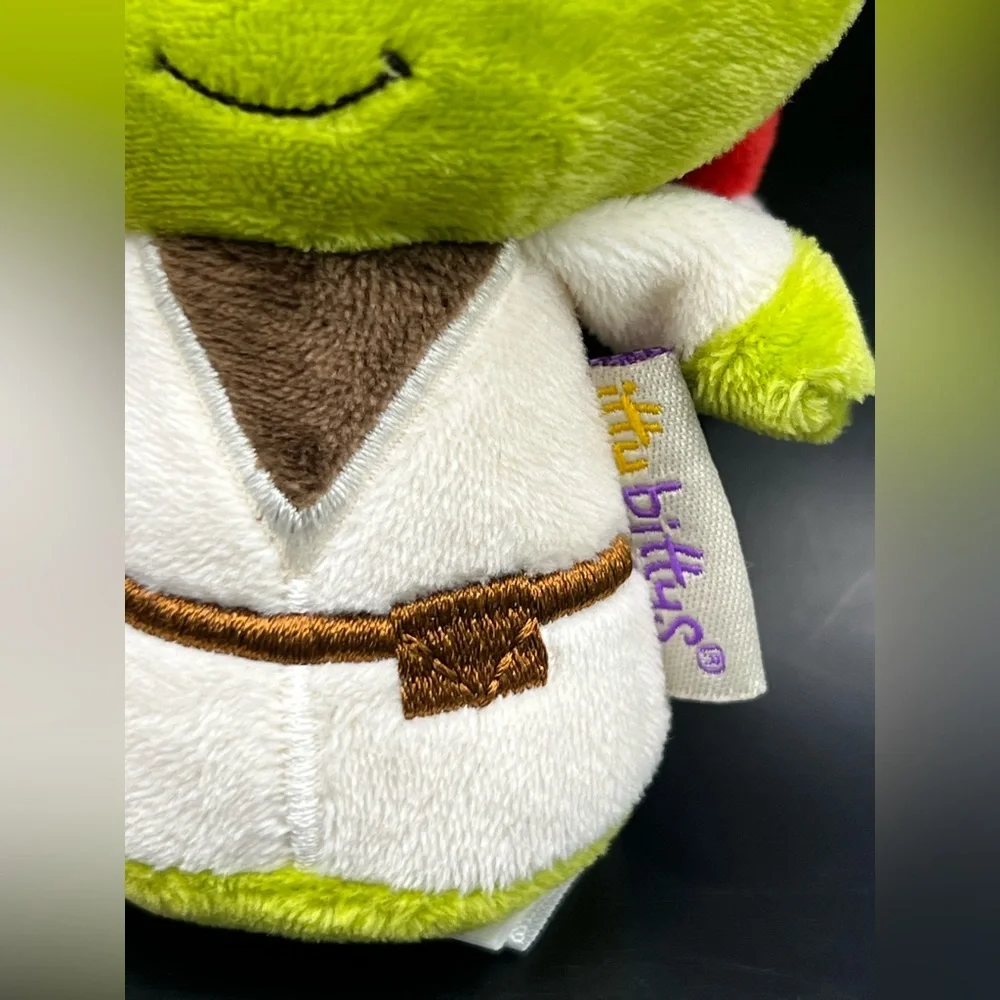 Hallmark Itty Bittys Star Wars Yoda Plush Toy - Green‎ and White, tag damage